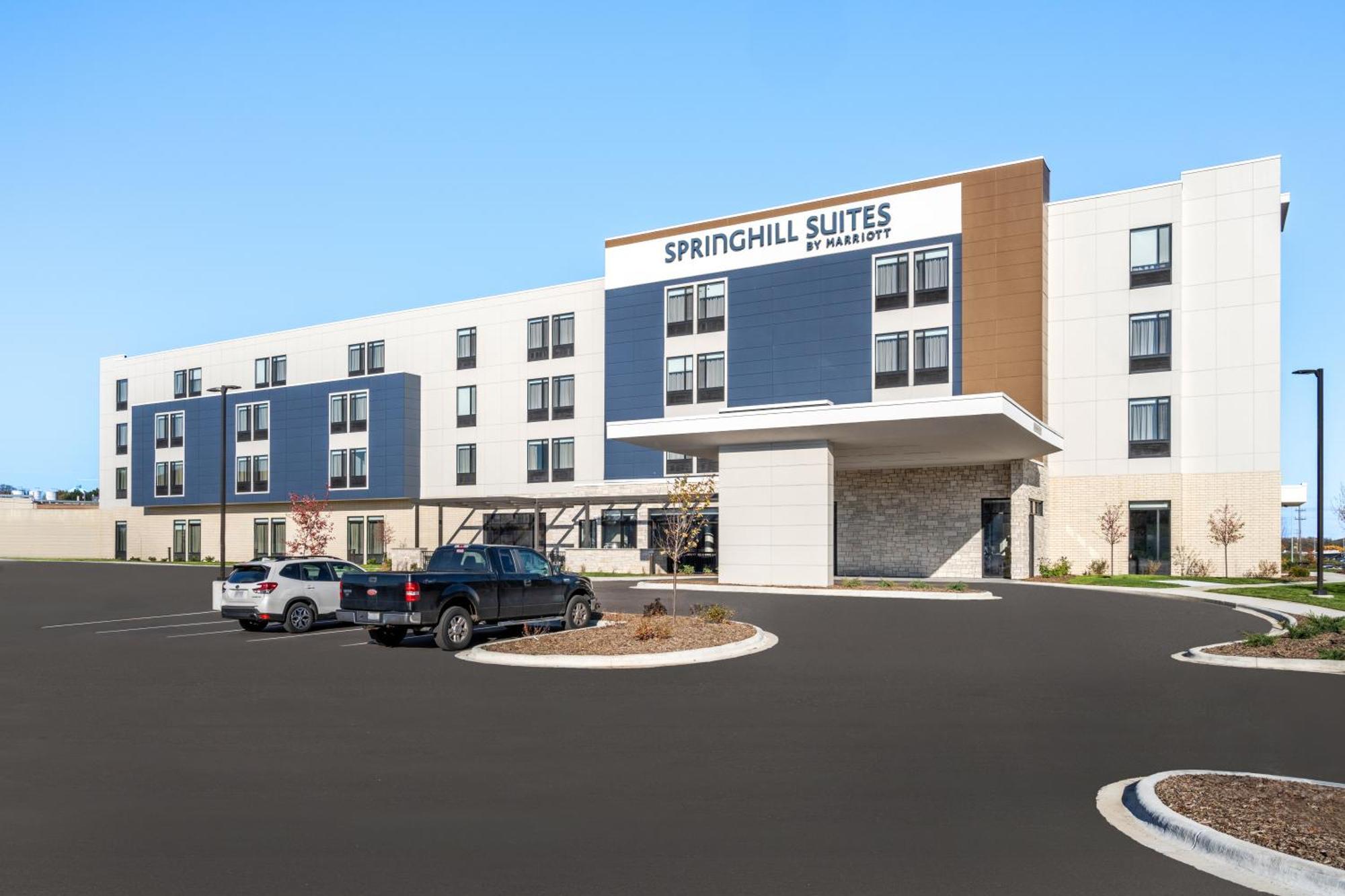 Springhill Suites By Marriott Menomonee Falls Екстер'єр фото